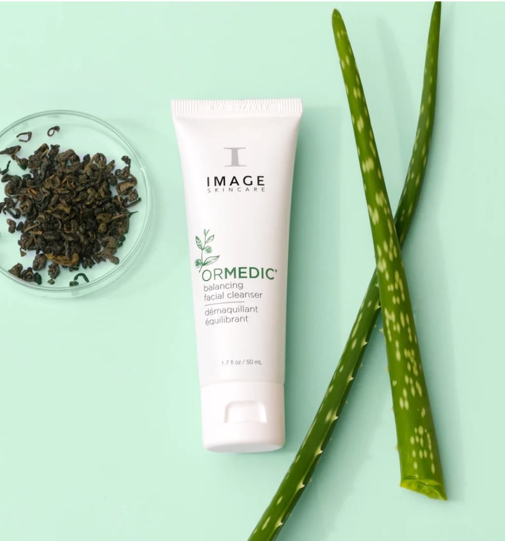 Discovery-size ORMEDIC balancing facial cleanser