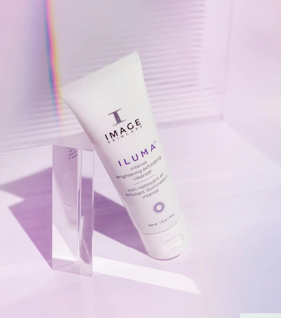 Discovery size ILUMA intese brightening exfoliating cleanser