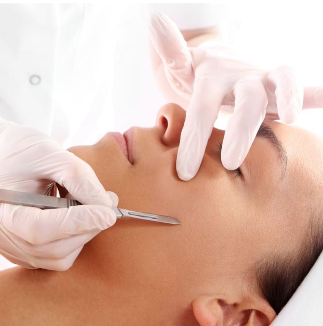 Dermaplanning Facial (45 min of Service)