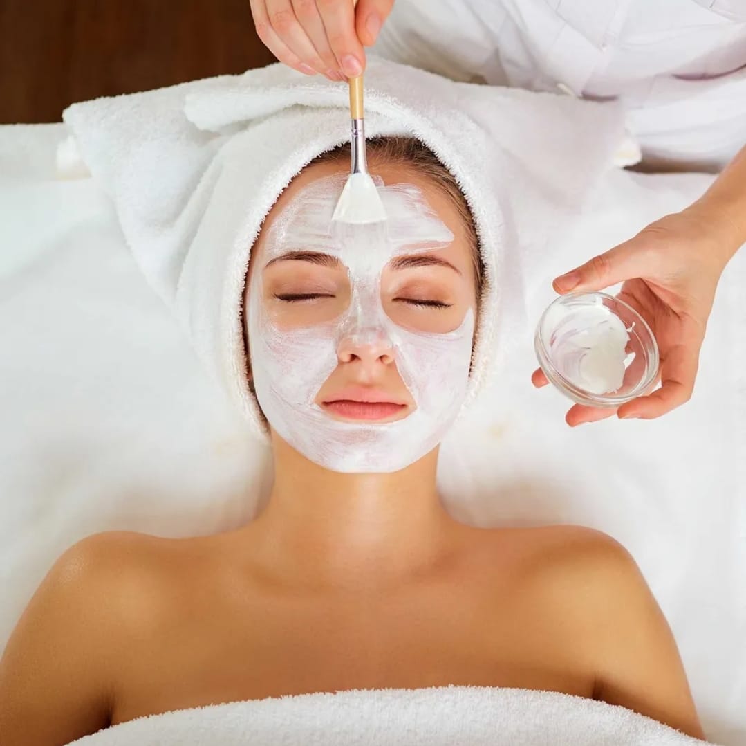 Exfoliating Facial (45 min of Service)